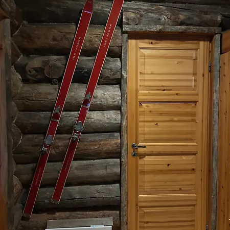 Angie Деревянный коттедж